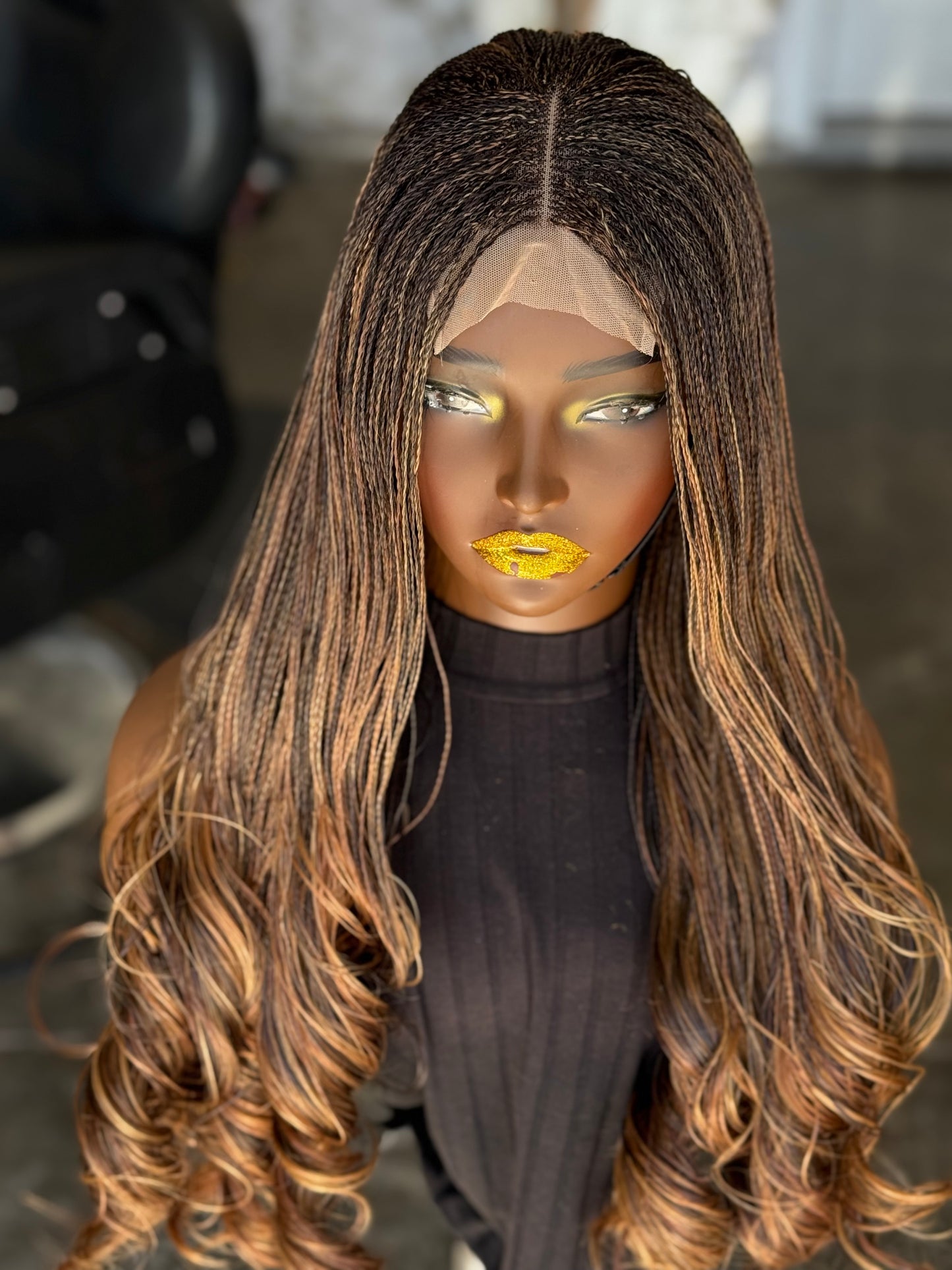 Amena Unit | 24 Inch Glueless Closure Wig Ready to Ship