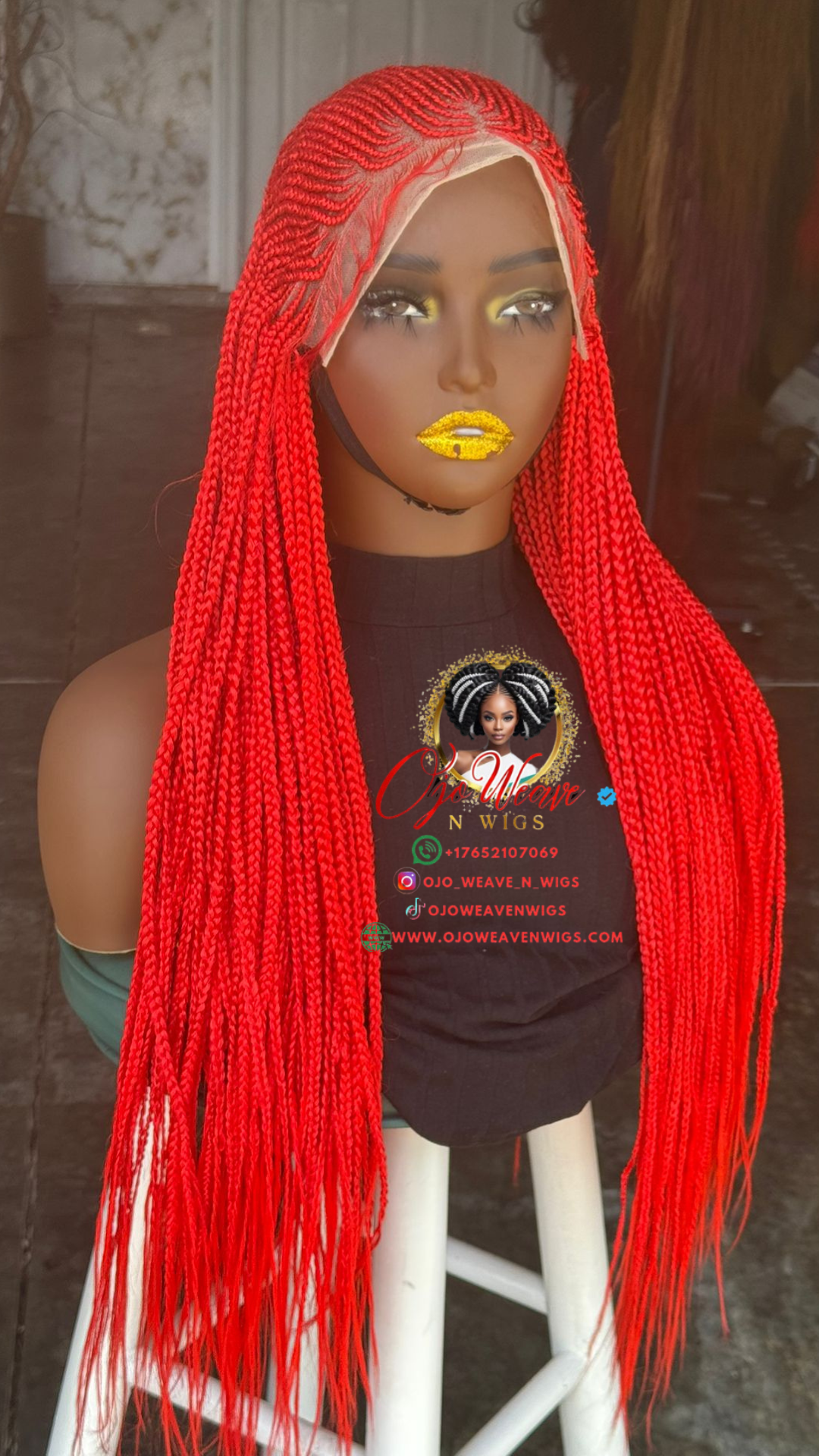 Lade Unit Red Braided Wig