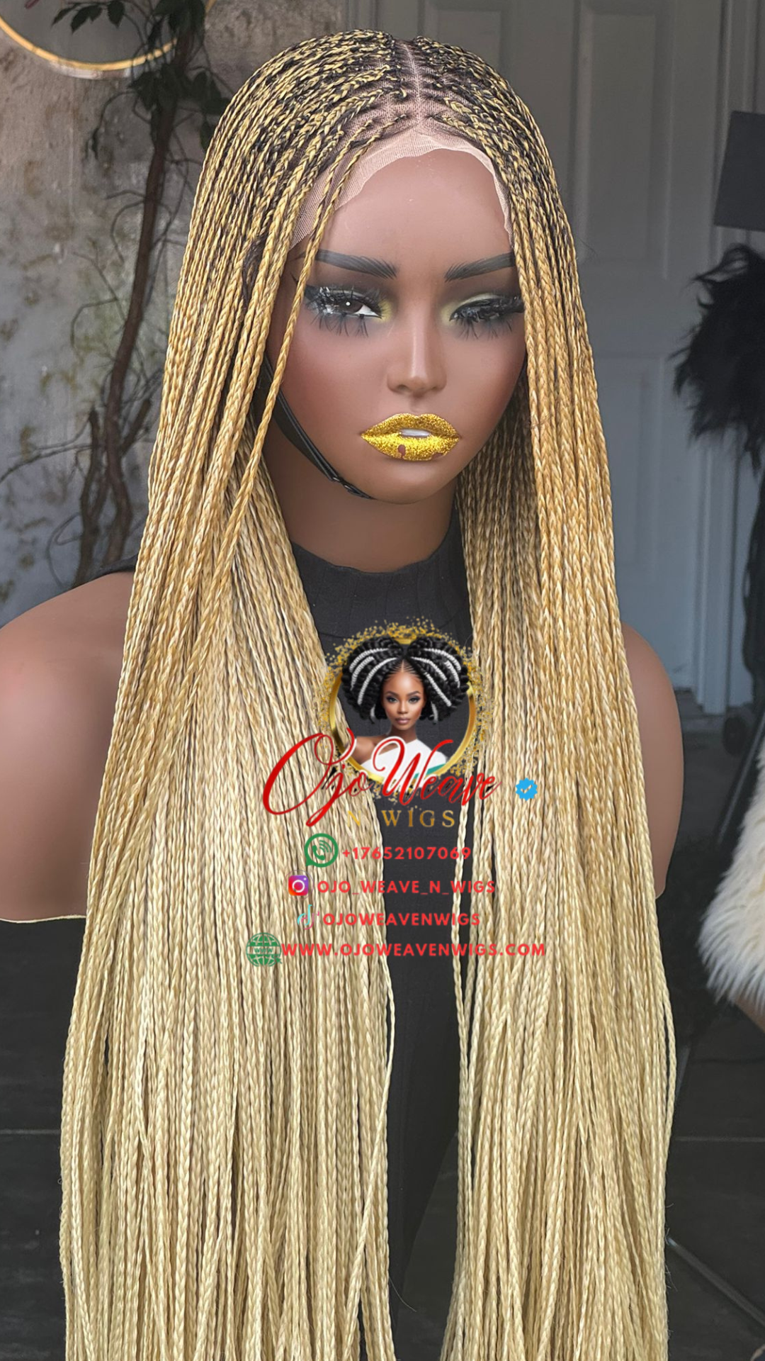 28" Sisi Bone Straight: 27/613 Blonde