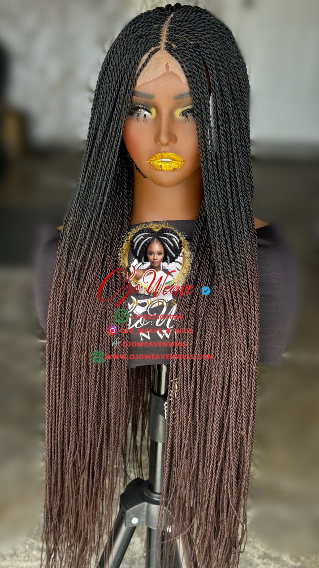 Luna: 30" Ready-to-Ship Wig (1/33 Color)