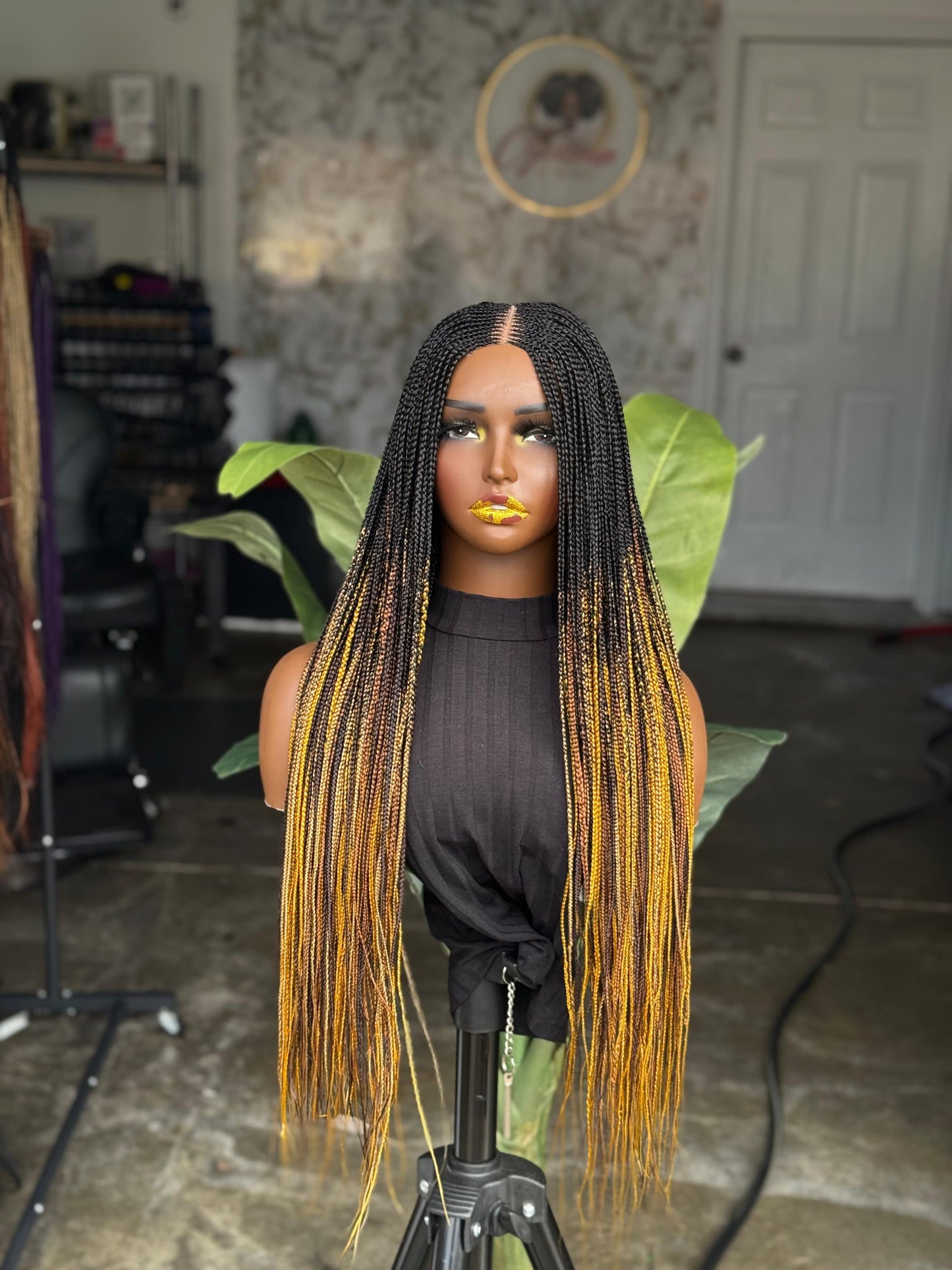 Bianca Unit | 28" Ombre Micro Braids made to order