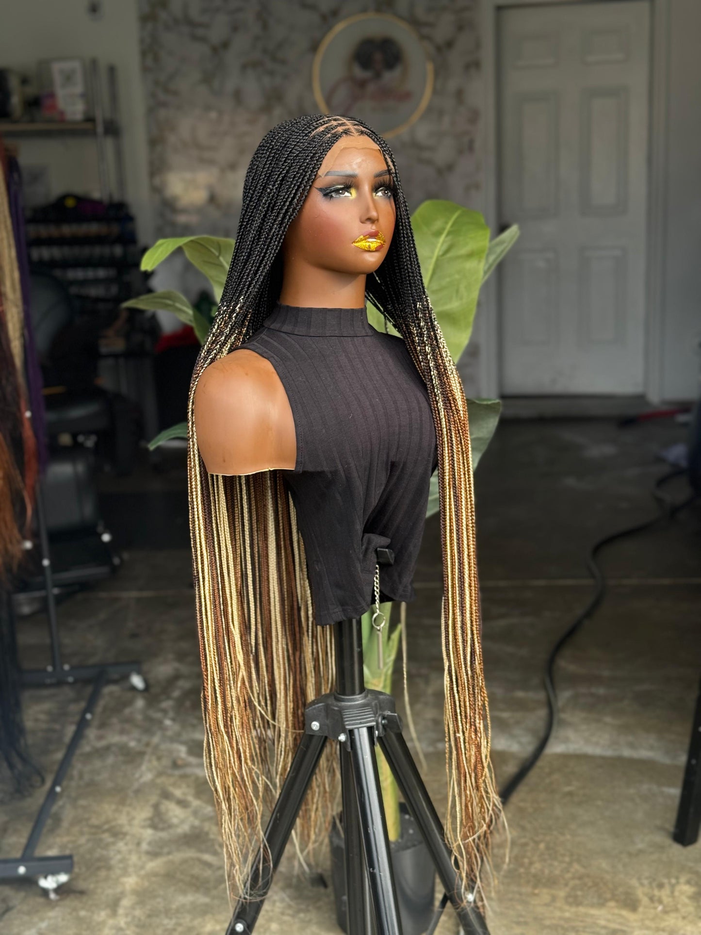 Closure Clueless Knotless Braids Made To Order