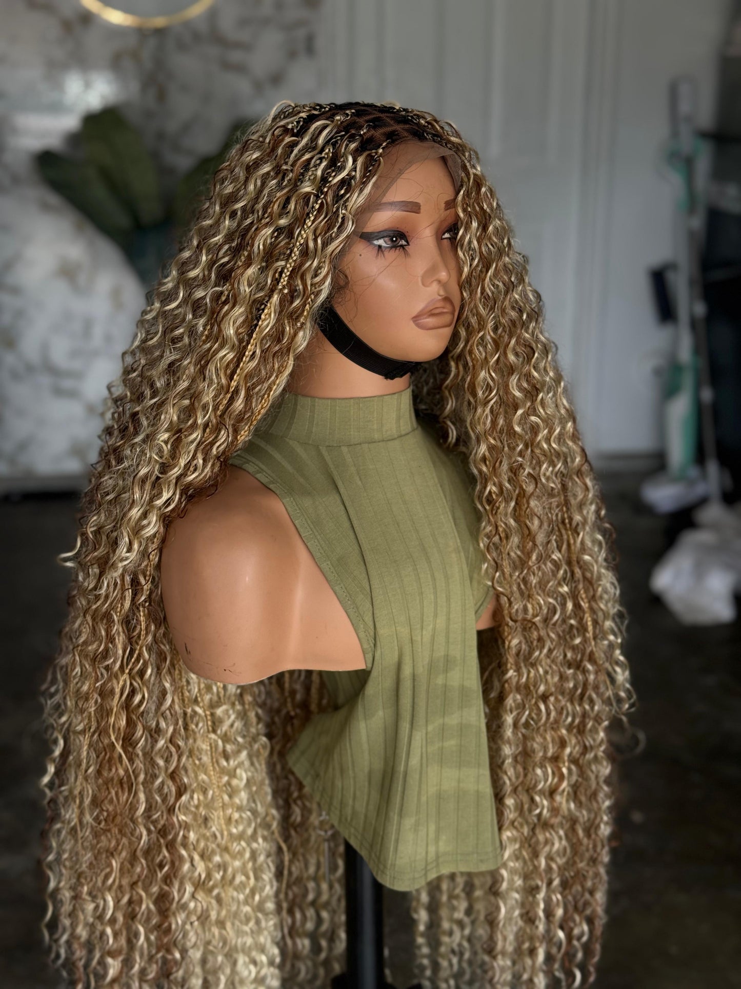 Pre Order Boho Braids Unit | 32" Blonde Mix (Color #613 / #30)