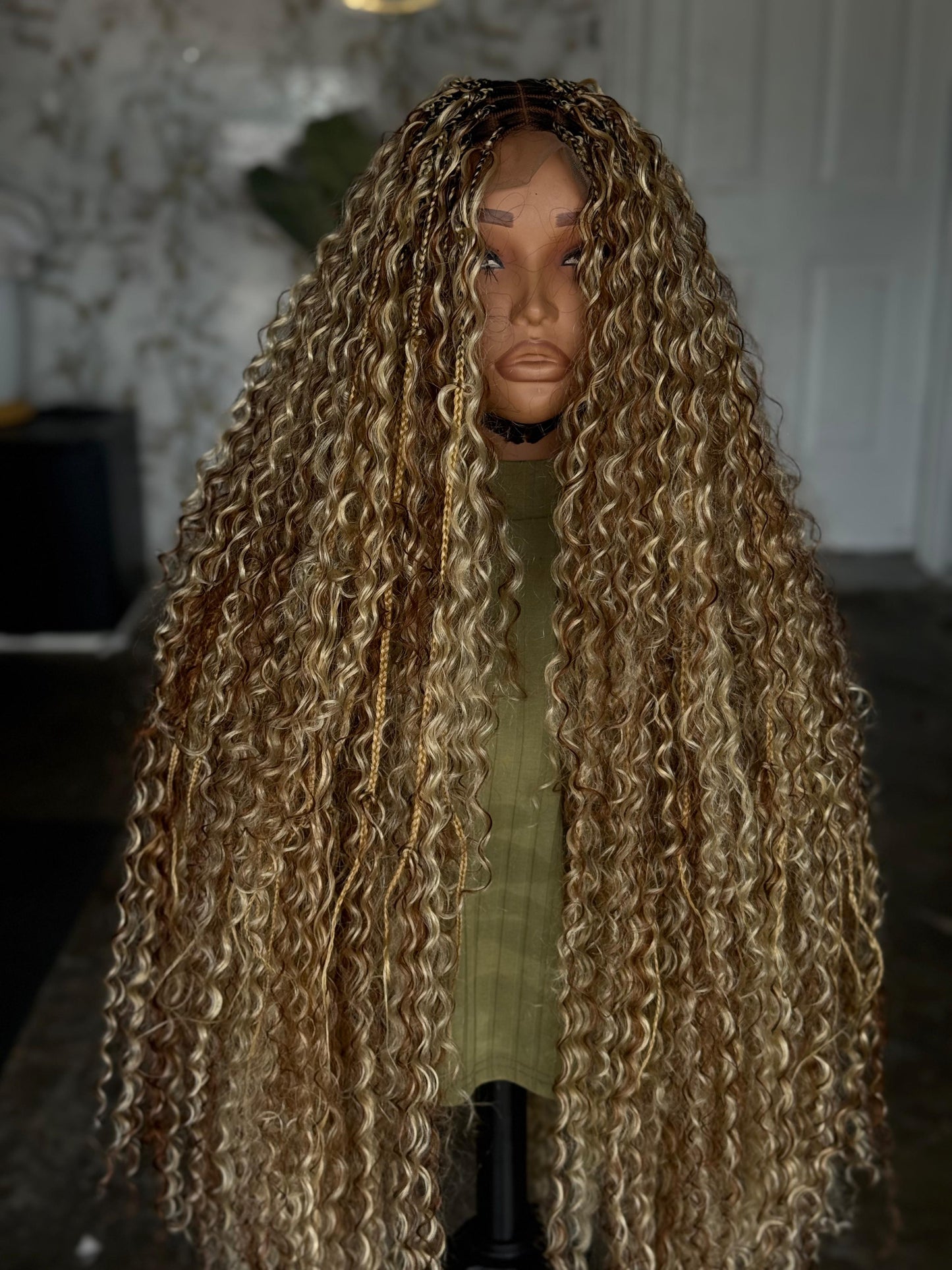 Pre Order Boho Braids Unit | 32" Blonde Mix (Color #613 / #30)