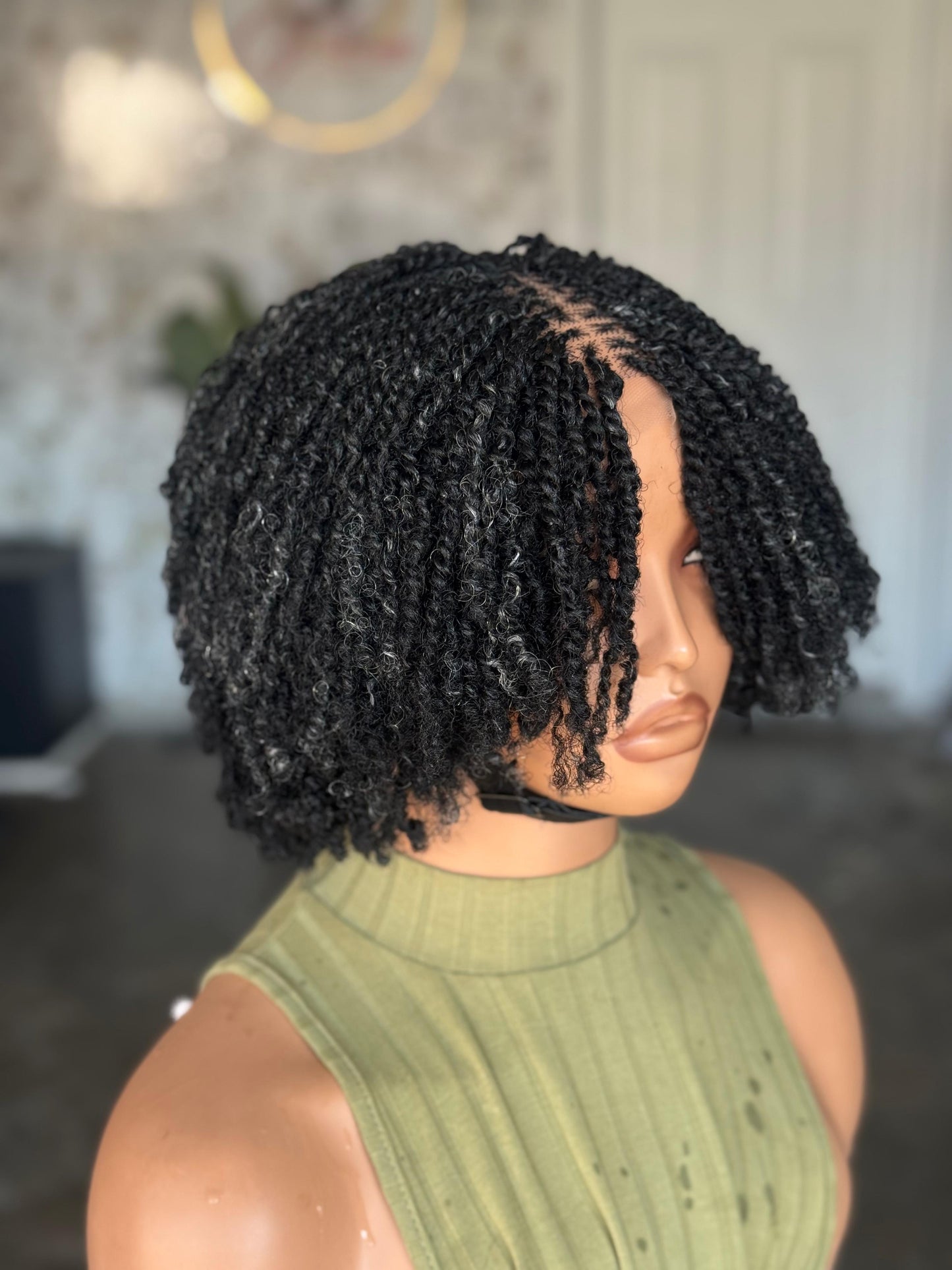 Sister Locs 8" Glueless Closure Wig | Cap Size 22" (Salt & Pepper)