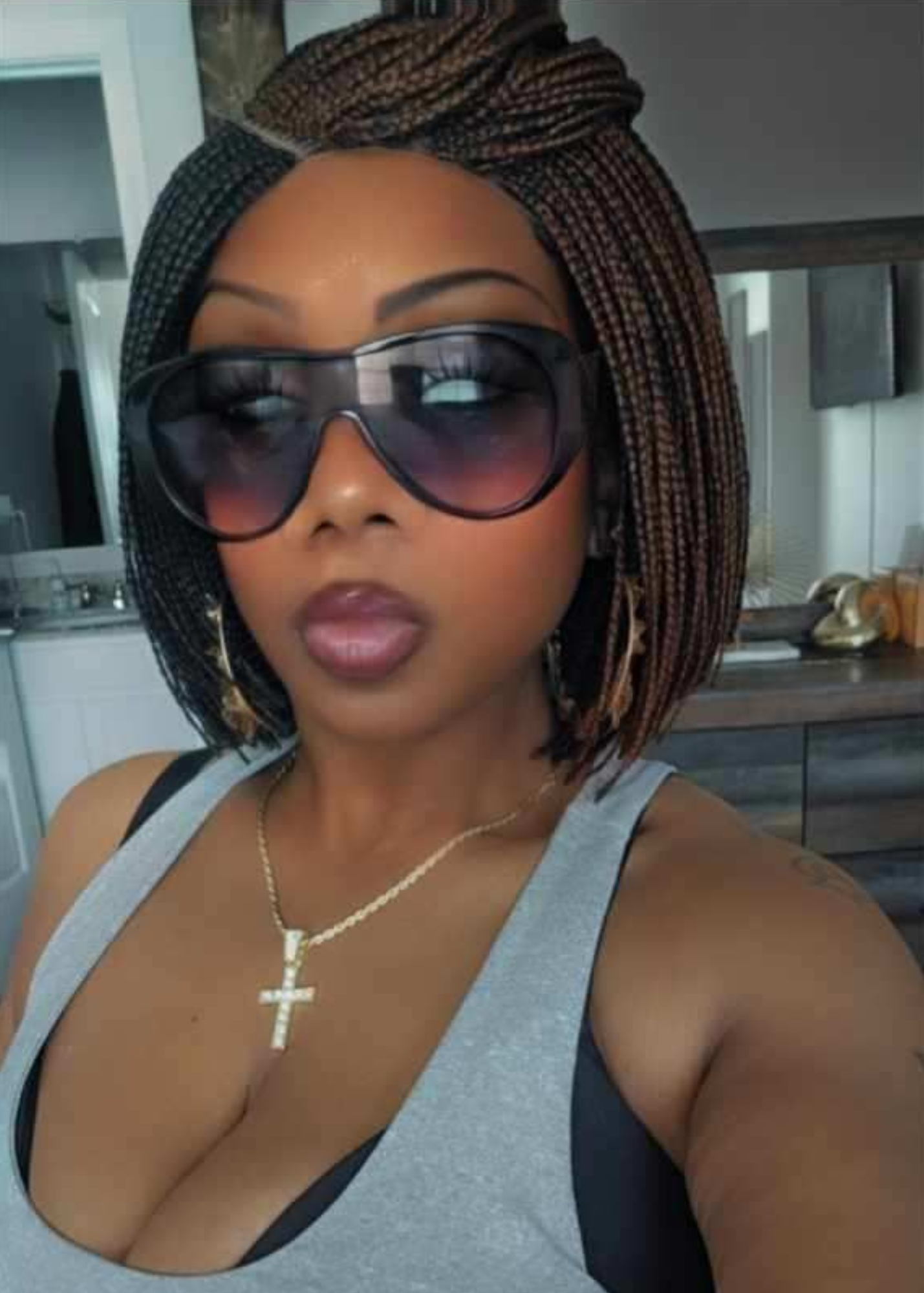 Maxina Made-to-Order 10 Inch Bob Wig - New Style!