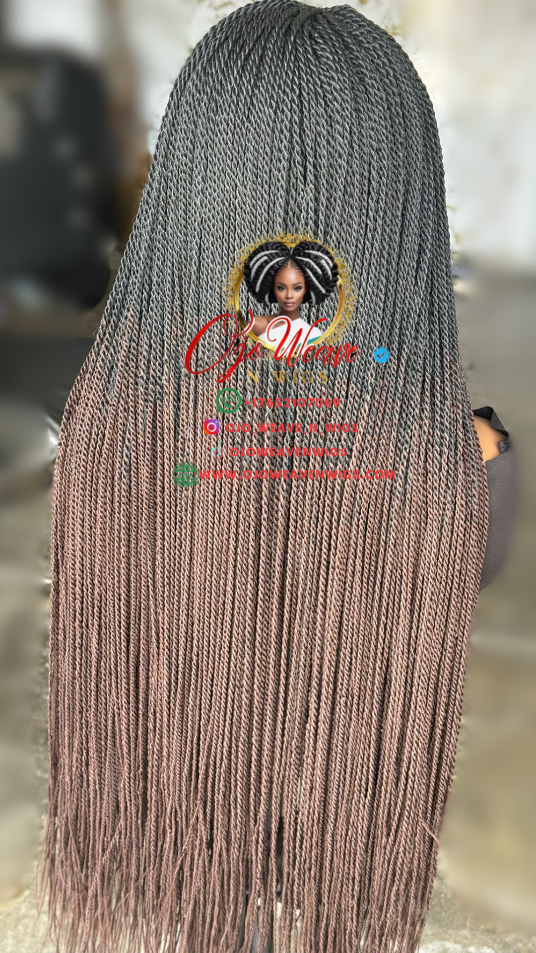 Luna: 30" Ready-to-Ship Wig (1/33 Color)